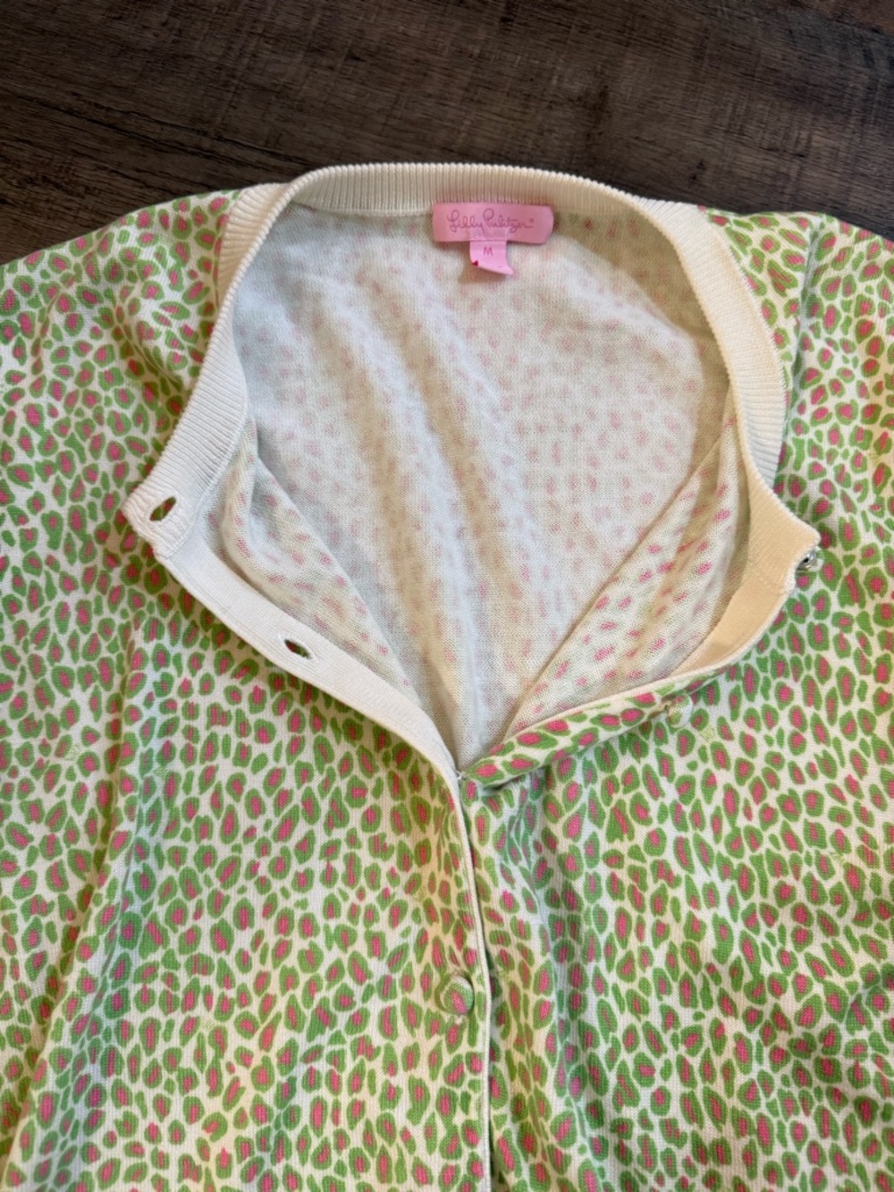 Lilly Pulitzer Leopard Spotted Sweater Cardigan Cropped 3/4 Sleeves Size Medium - Picture 13 of 14